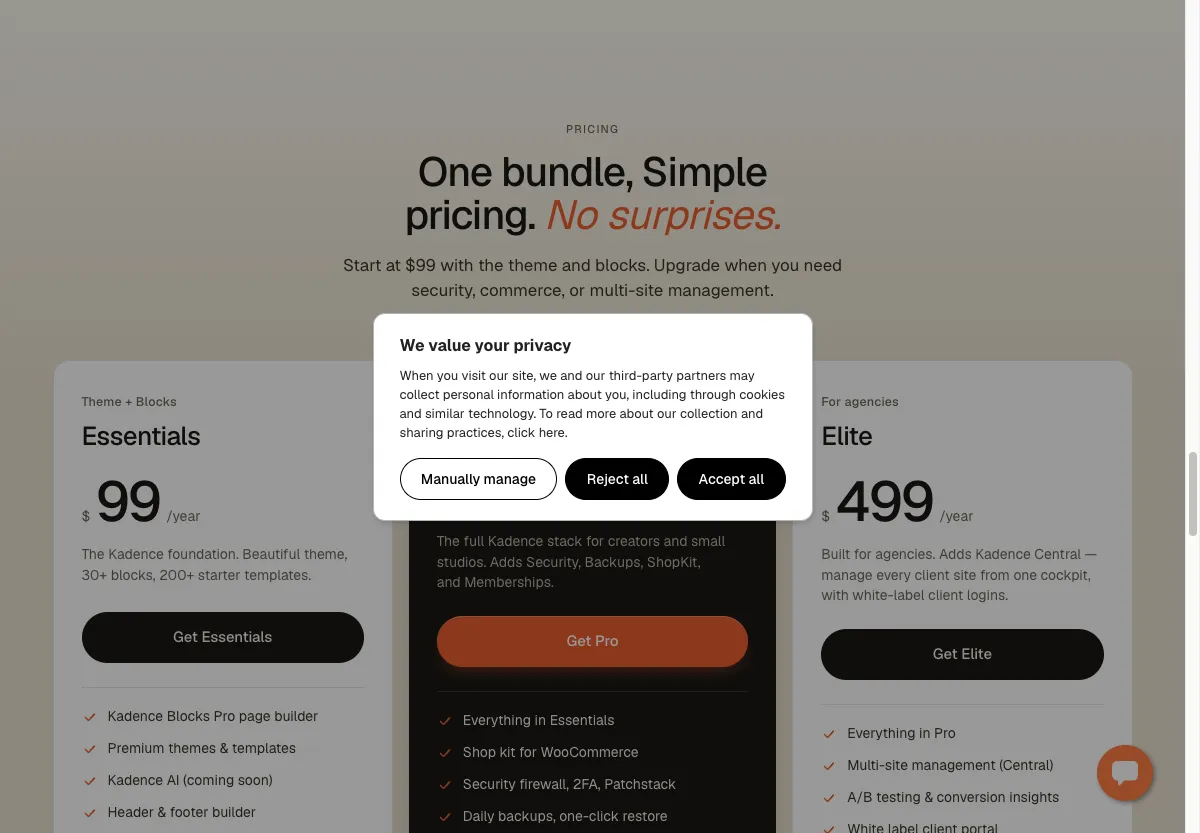 Halaman harga Kadence di situs Liquid Web dengan paket Essentials, Pro, dan Elite